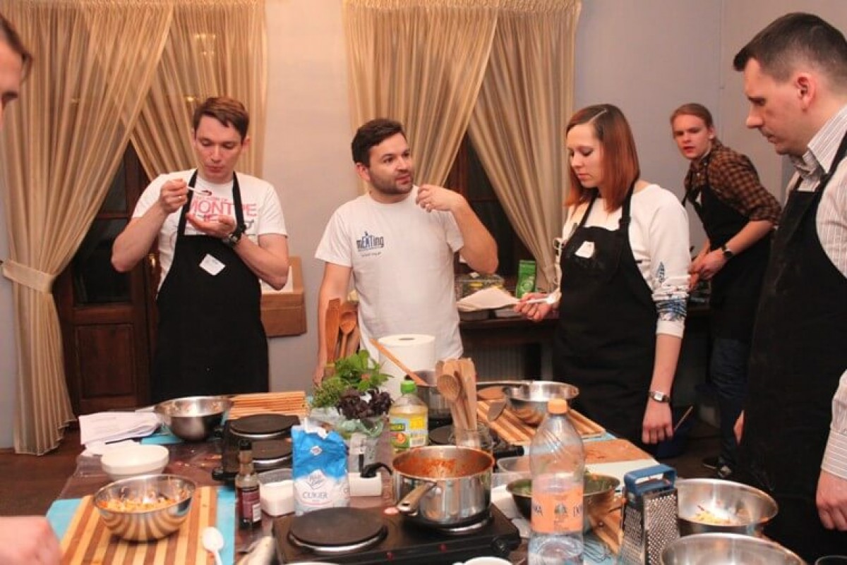 najlepsze hamburgery Warsztaty kulinarne gastronomiczne gotowanie pokazy w galeriach handlowych szkoła gotowania dzieci dorośli firmy instytucje publiczne centrum dom kultury