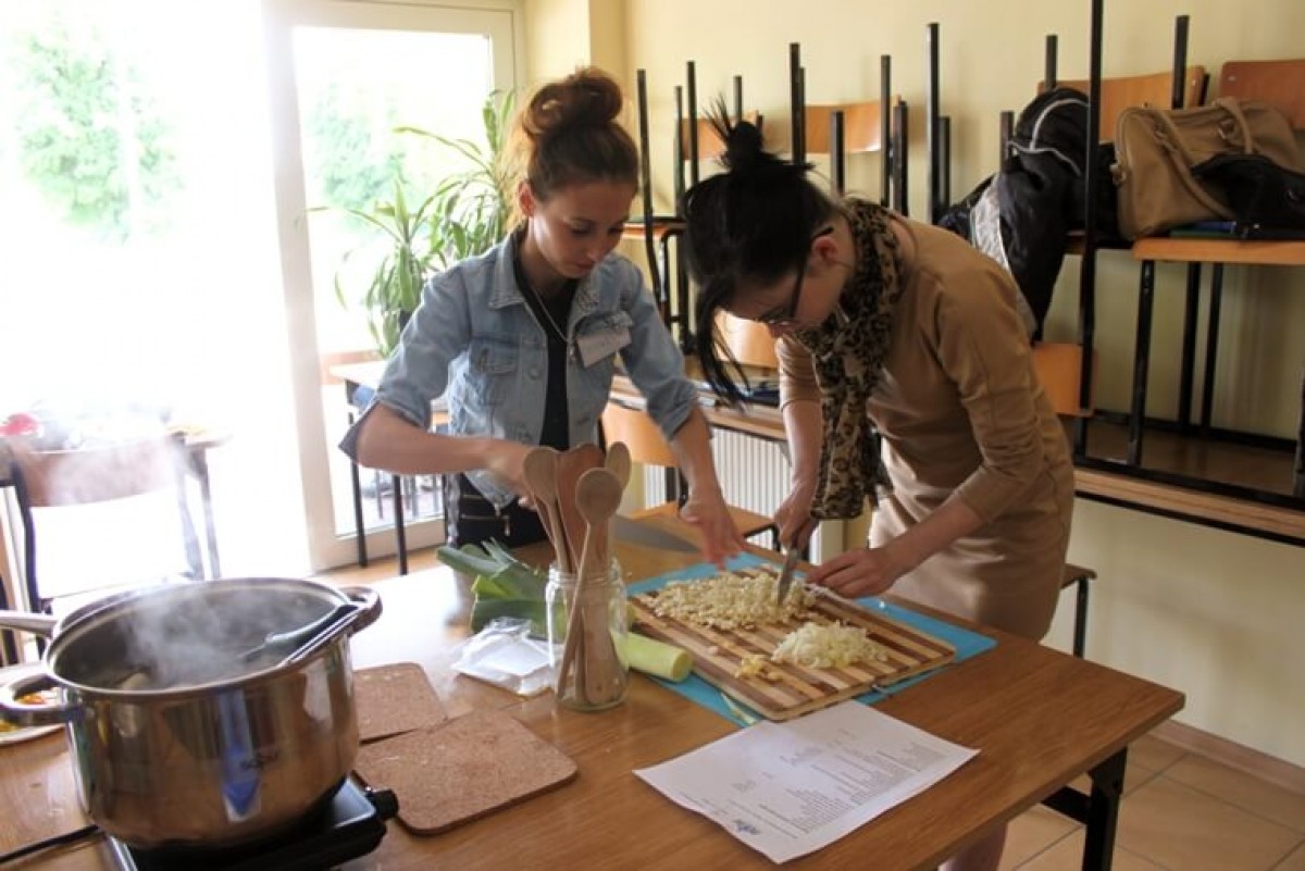 Studio kulinarne Eko Bazar Ekologiczne produkty lubelskie Warsztaty kulinarne gastronomiczne gotowanie pokazy w galeriach handlowych szkoła gotowania dzieci dorośli firmy instytucje publiczne centrum dom kultury