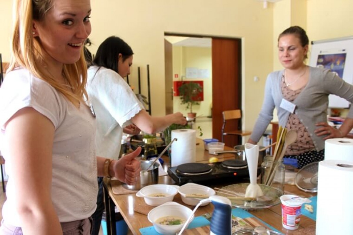 Studio kulinarne Eko Bazar Ekologiczne produkty lubelskie Warsztaty kulinarne gastronomiczne gotowanie pokazy w galeriach handlowych szkoła gotowania dzieci dorośli firmy instytucje publiczne centrum dom kultury