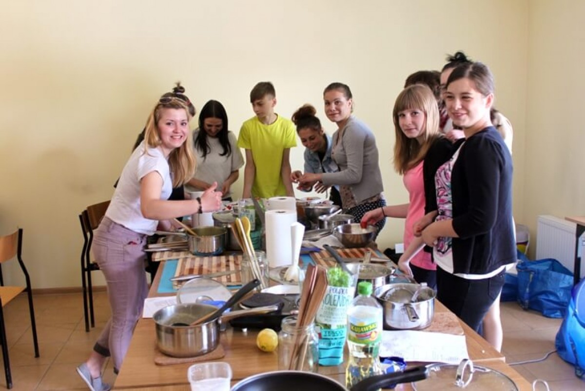 Studio kulinarne Eko Bazar Ekologiczne produkty lubelskie Warsztaty kulinarne gastronomiczne gotowanie pokazy w galeriach handlowych szkoła gotowania dzieci dorośli firmy instytucje publiczne centrum dom kultury