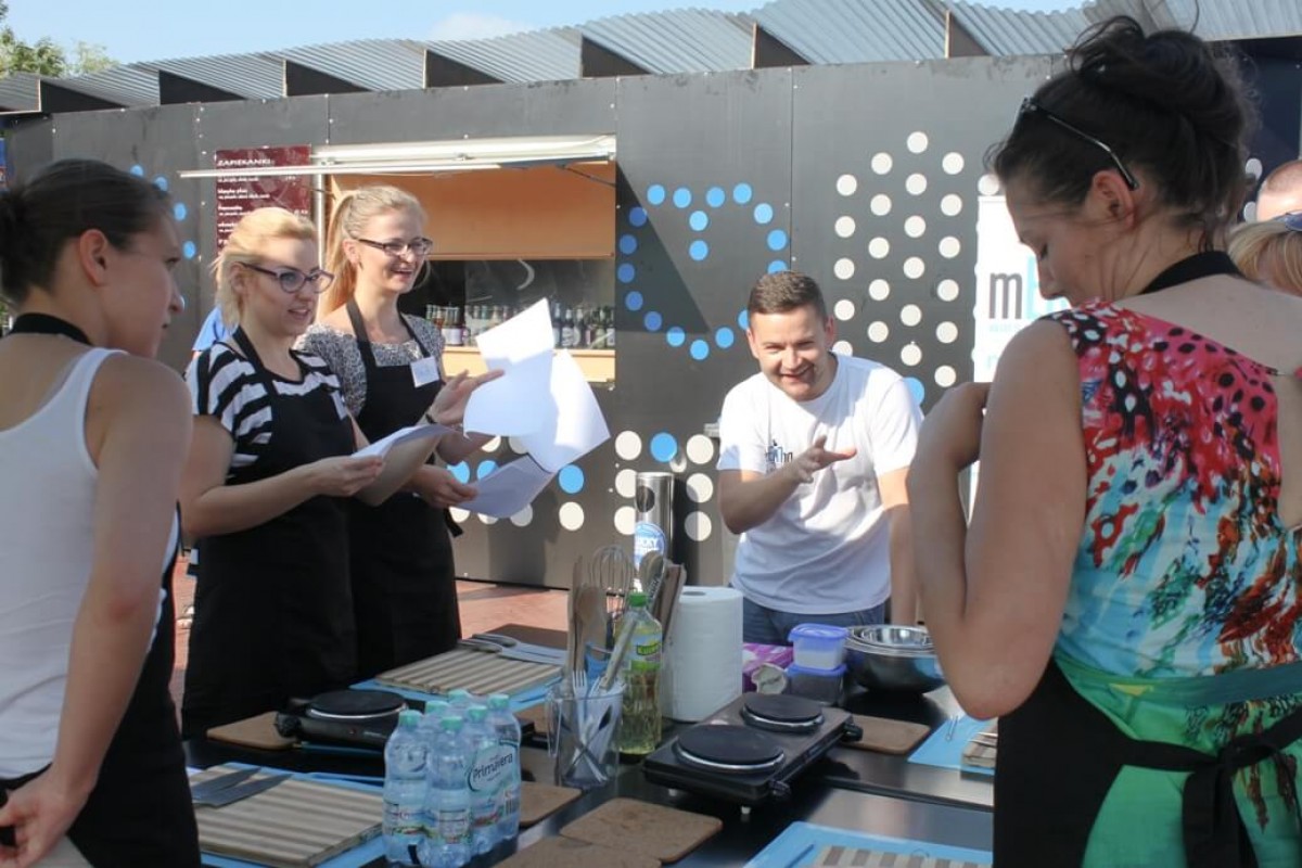 Most Kultury w Lublinie | Warsztaty kulinarne mEATing Lublin Lubelskie | Dawid Furmanek | gotowanie | pokazy kulinarne zajęcia dla dzieci i dorosłych integracja firm