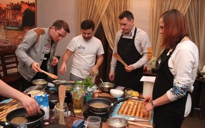 najlepsze hamburgery Warsztaty kulinarne gastronomiczne gotowanie pokazy w galeriach handlowych szkoła gotowania dzieci dorośli firmy instytucje publiczne centrum dom kultury